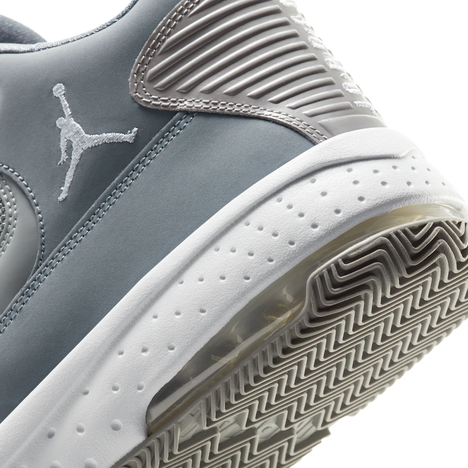 Jordan Max Aura 2 image 9