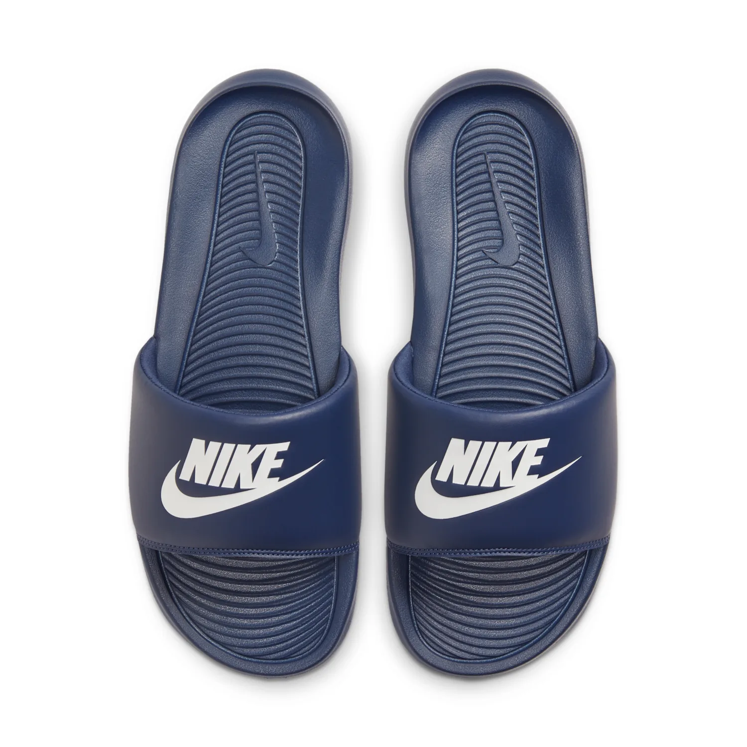 Nike Victori One image 2