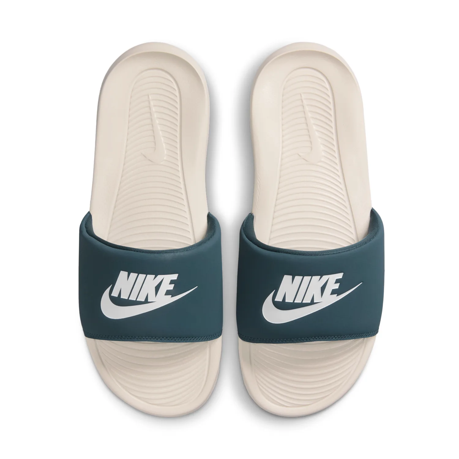 Nike Victori One image 5