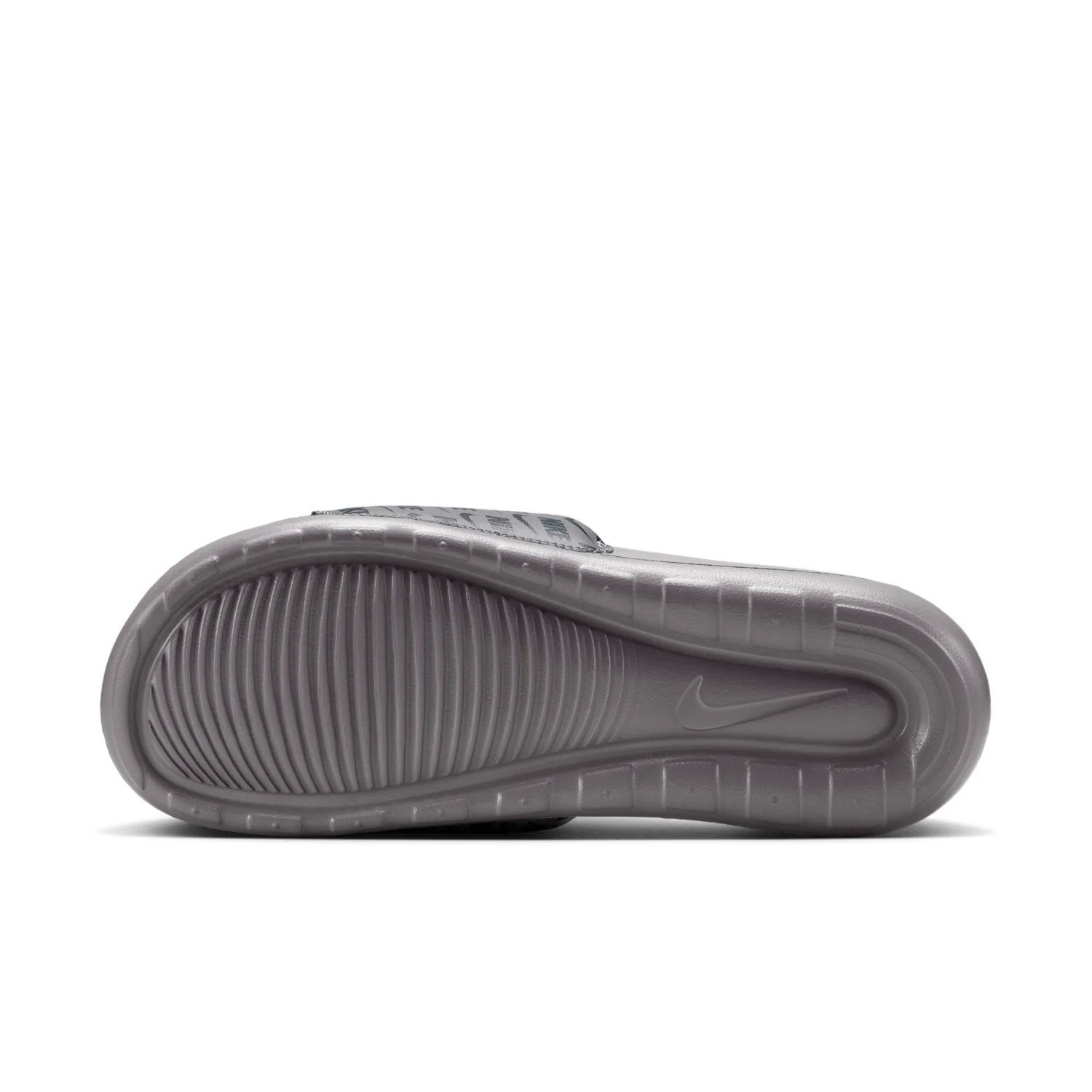 Nike Victori One image 3