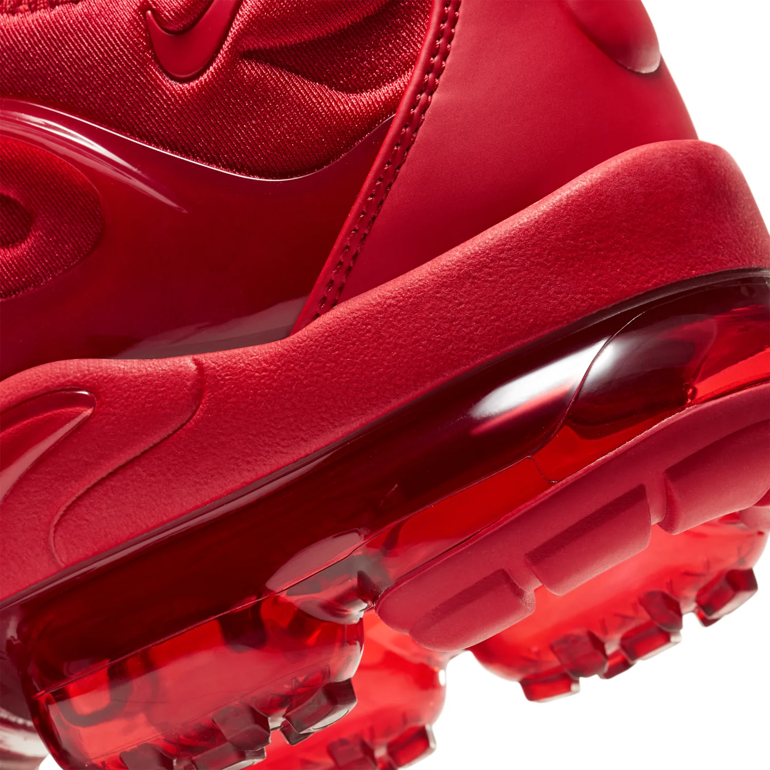 Nike Air VaporMax Plus image 9