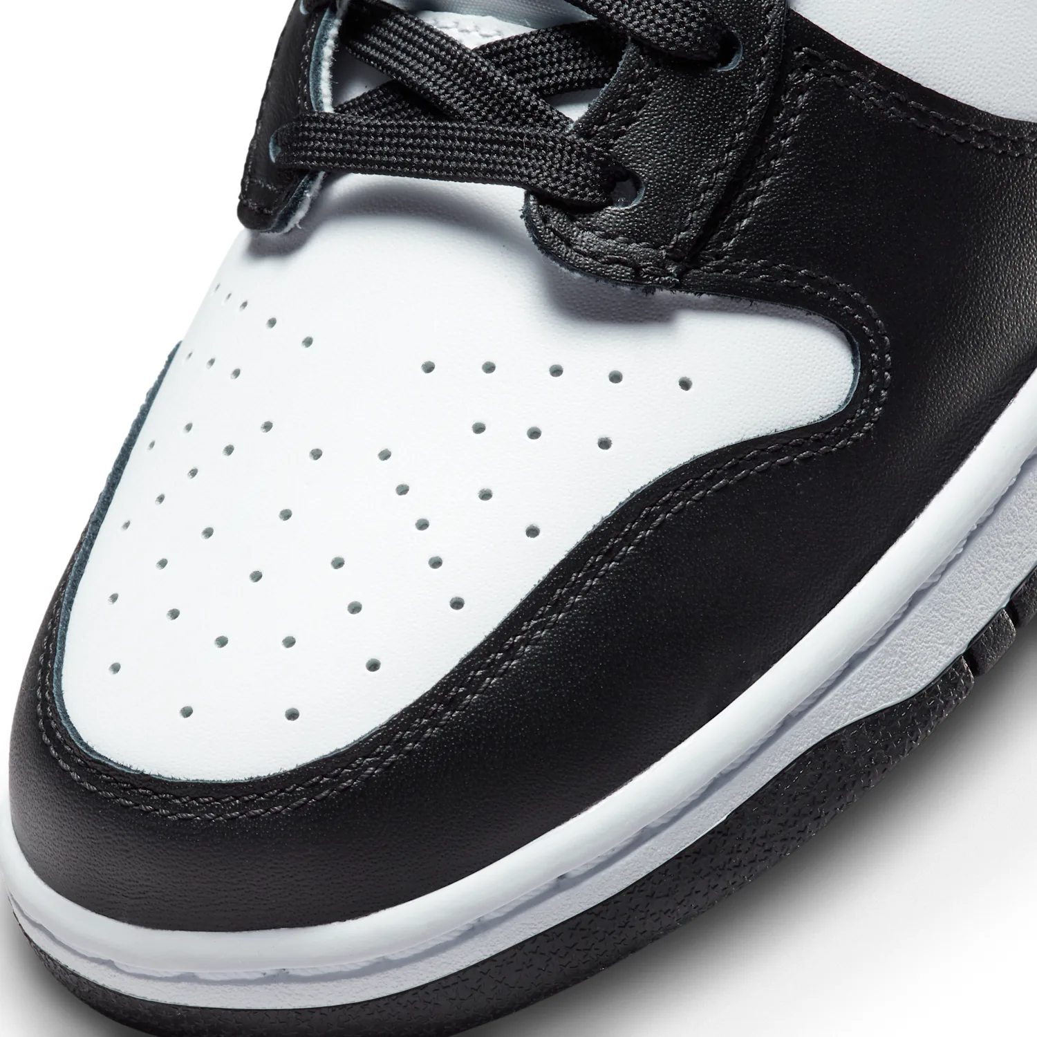 Nike Dunk High Retro image 9