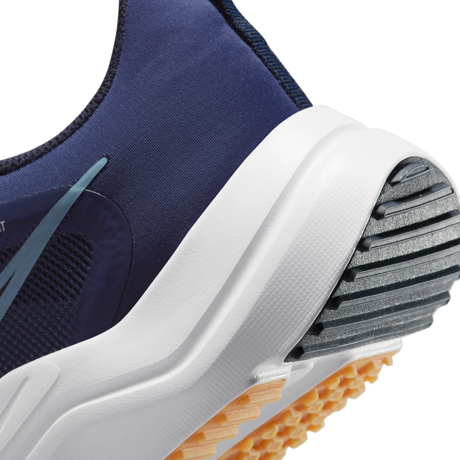 Nike Downshifter 12 image 8