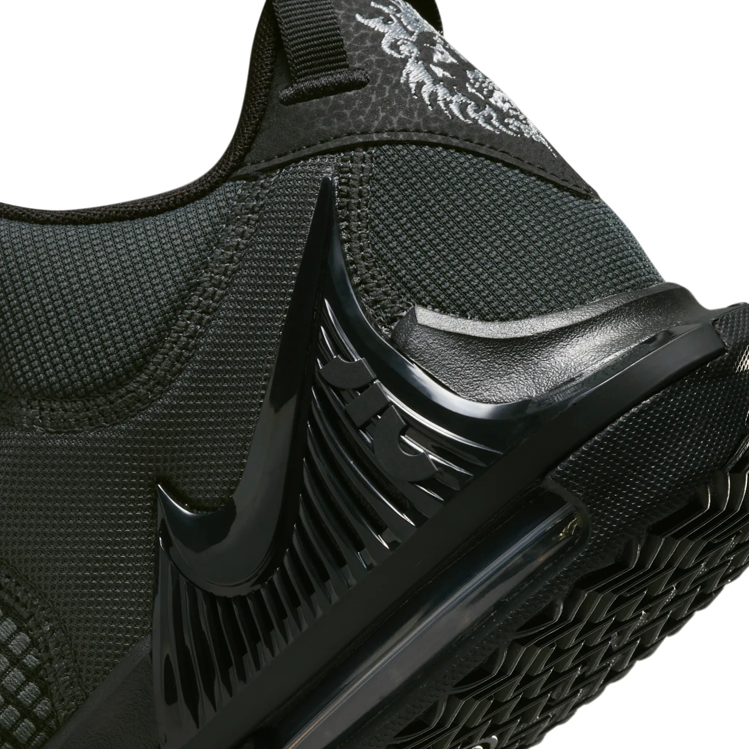 LeBron Witness 7 image 8