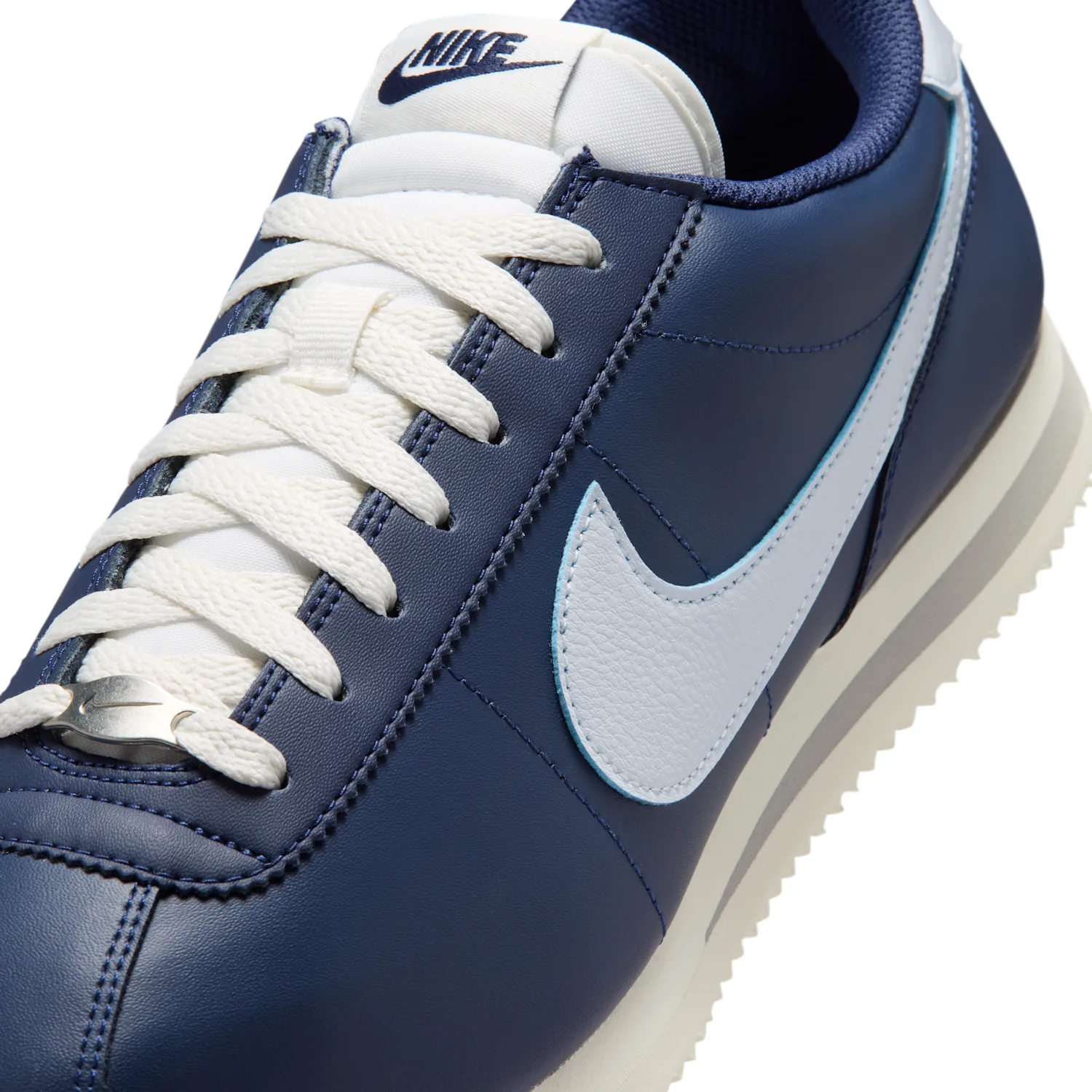 Nike Cortez Leather image 7