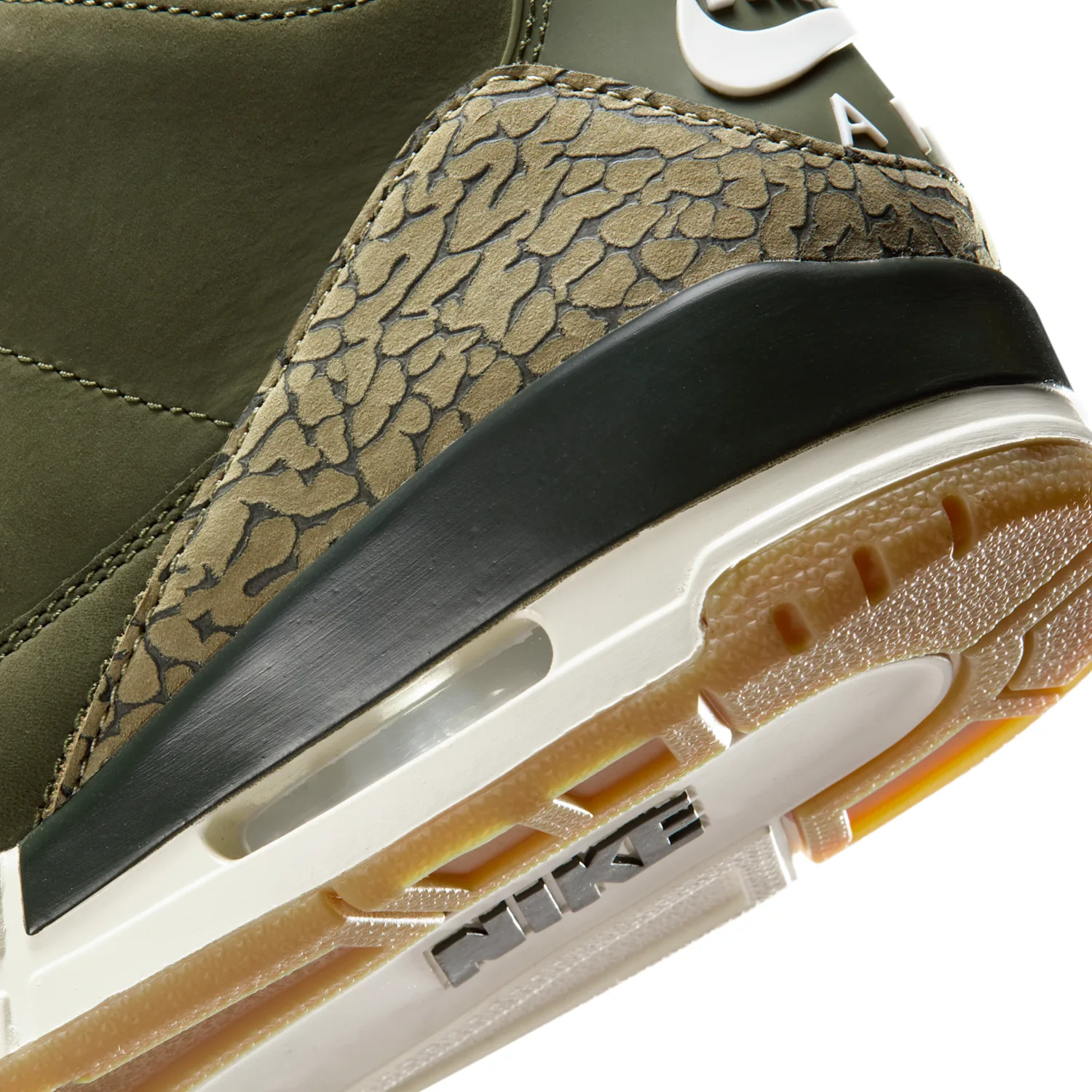Air Jordan 3 Retro "Medium Olive" image 9