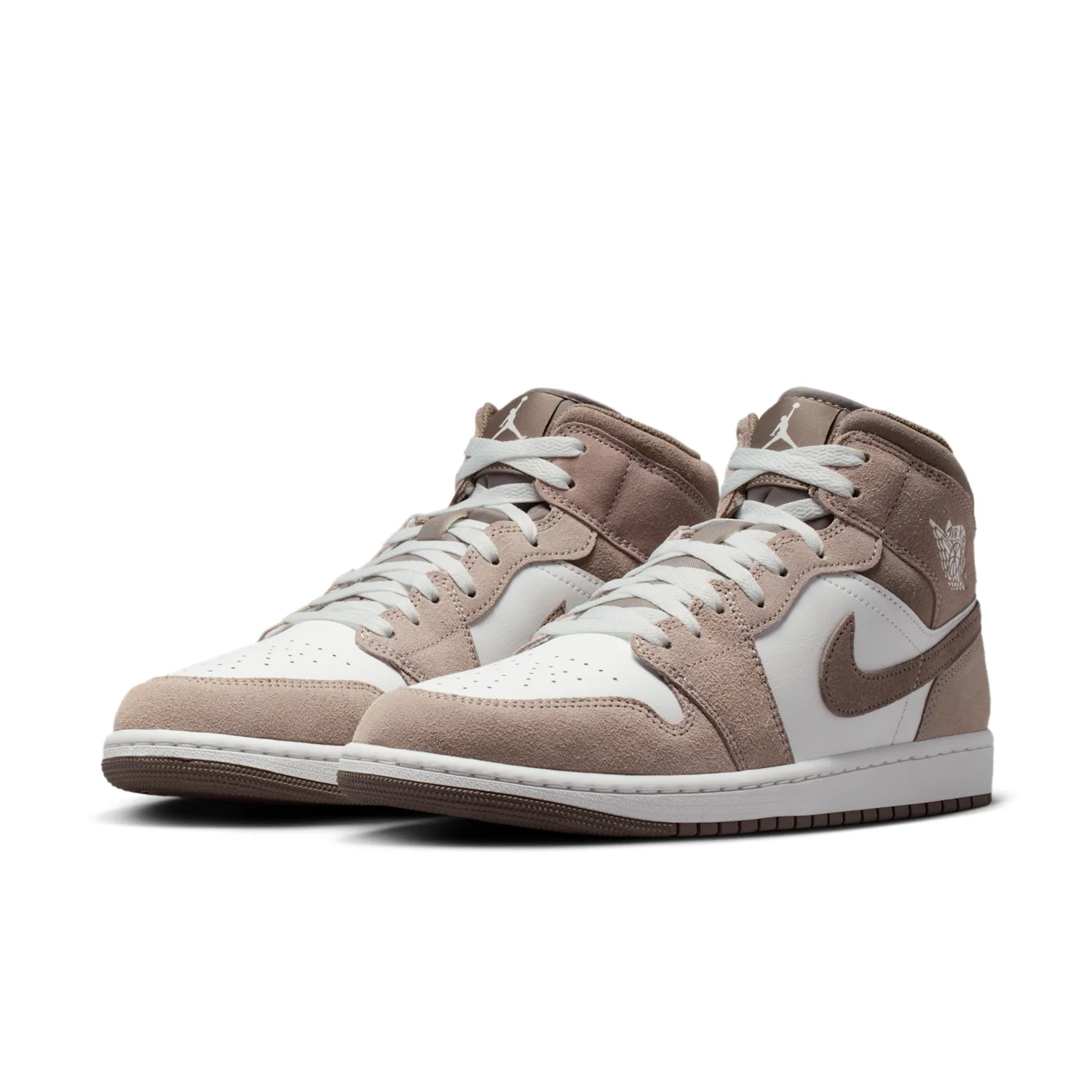 Air Jordan 1 Mid image 5