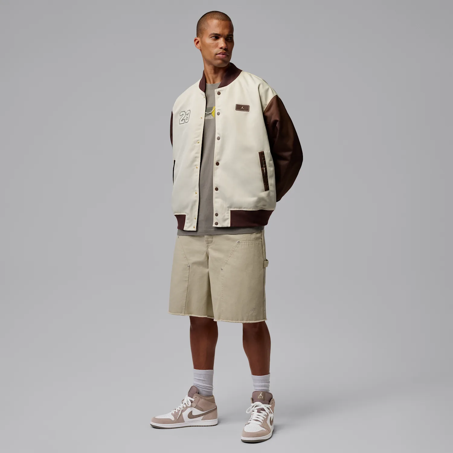 Air Jordan 1 Mid image 9