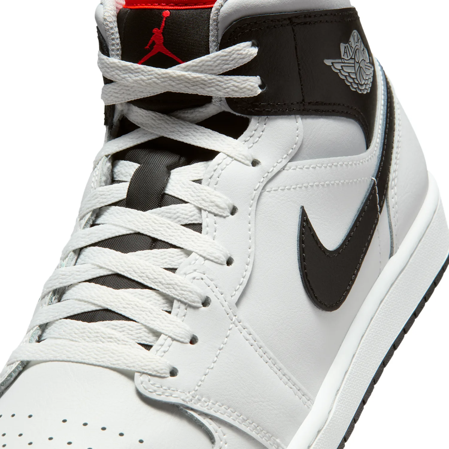 Air Jordan 1 Mid image 7