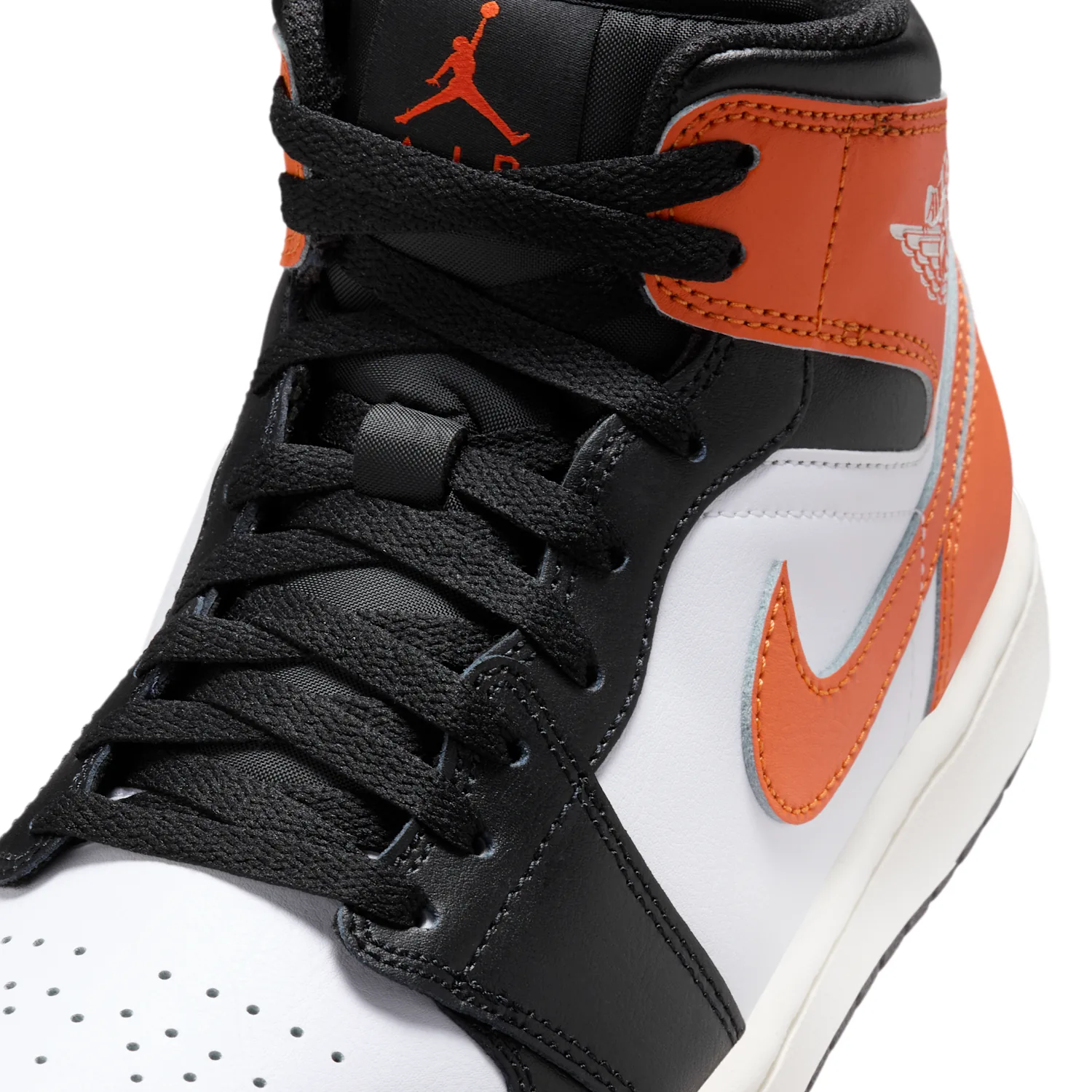 Air Jordan 1 Mid image 7