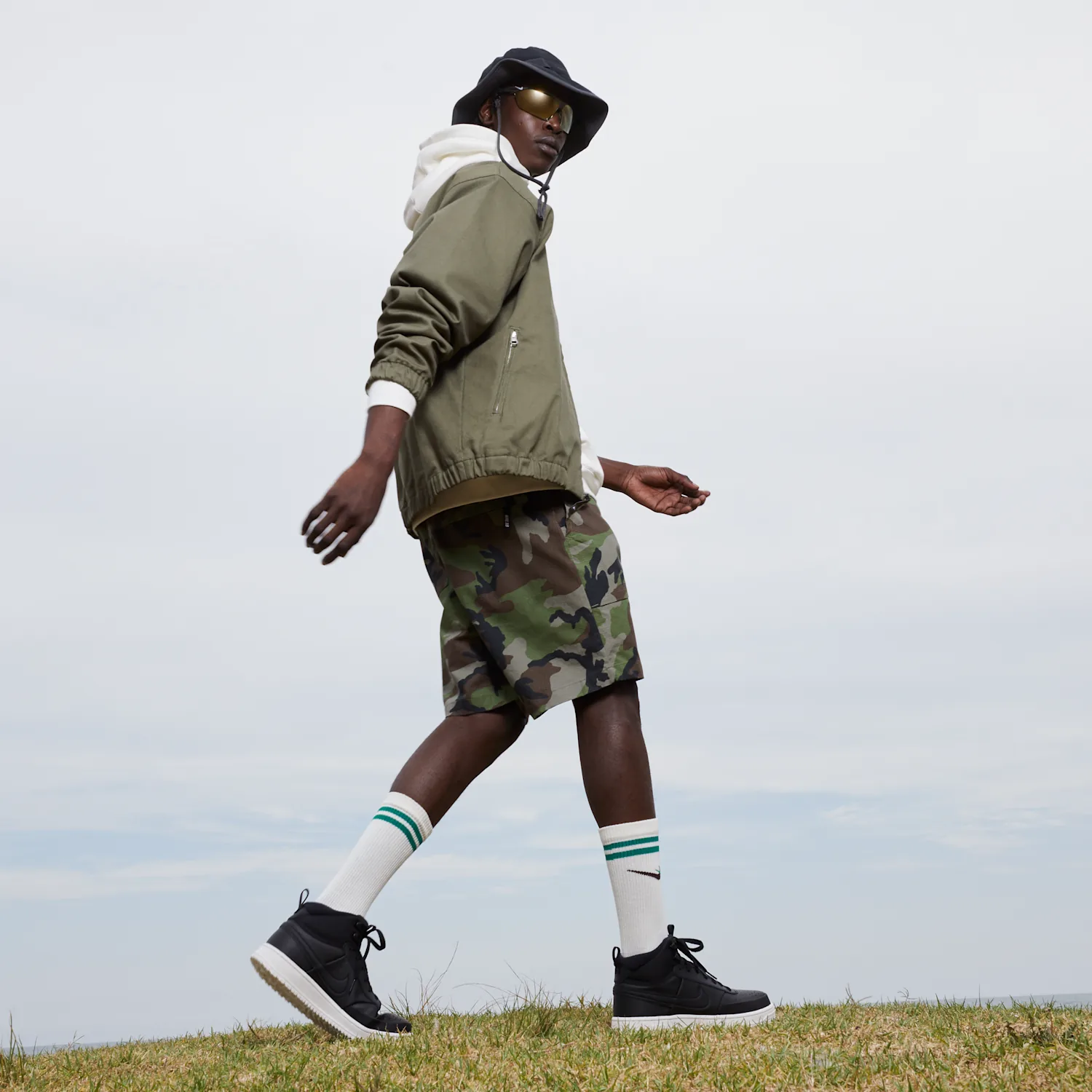 Nike Court Vision Mid image 2