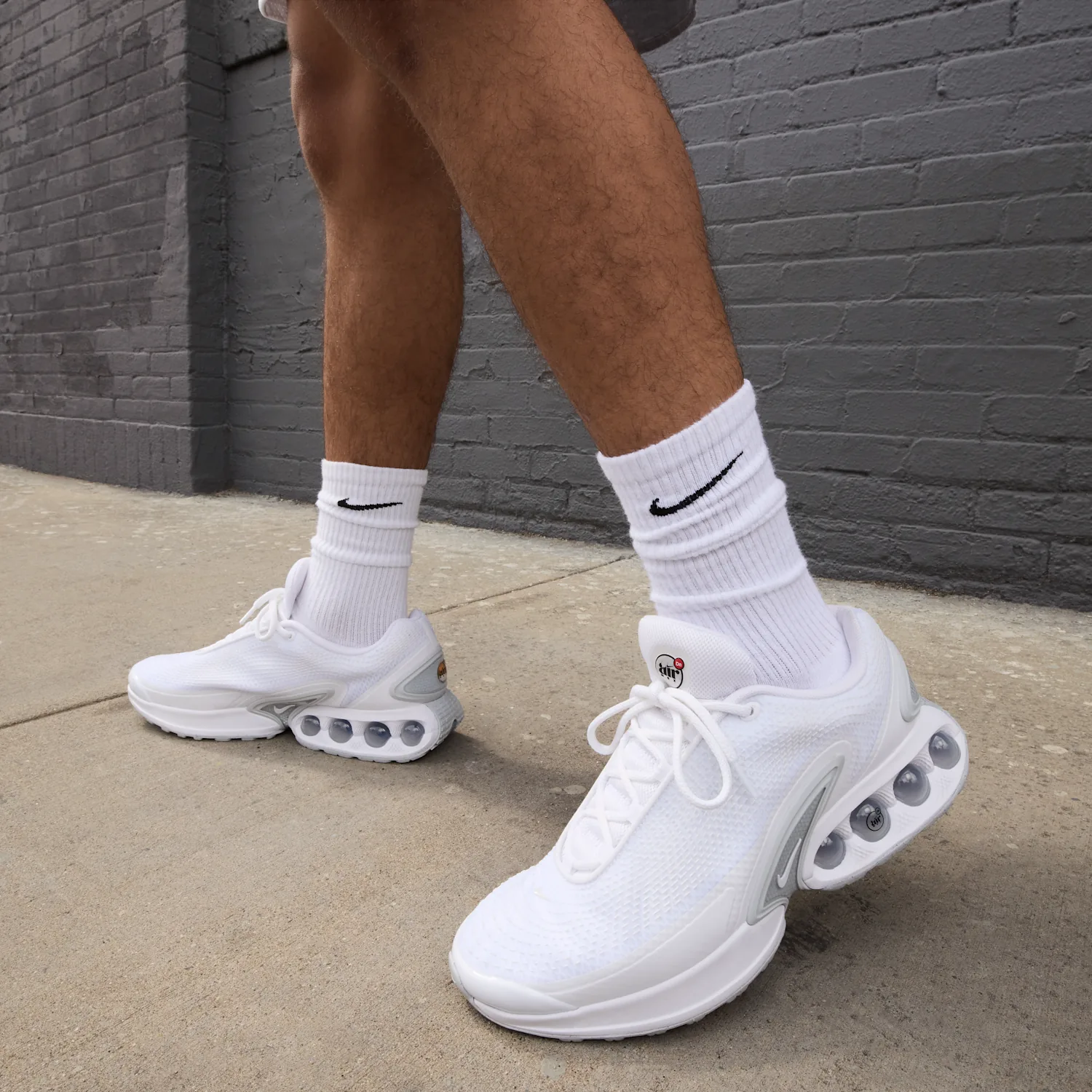 Nike Air Max Dn image 2