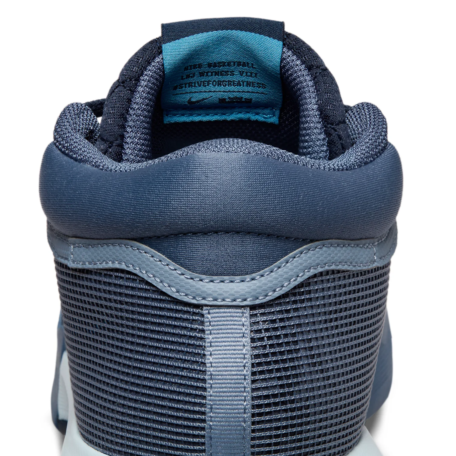 LeBron Witness 8 image 2