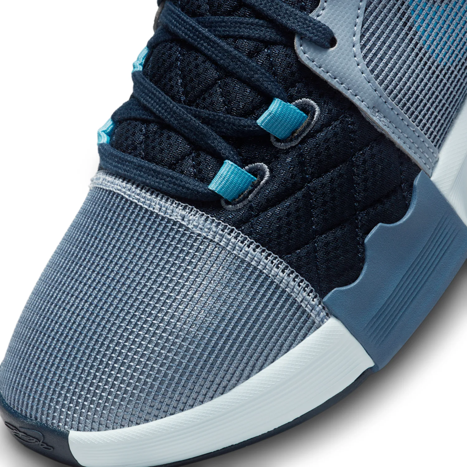 LeBron Witness 8 image 8