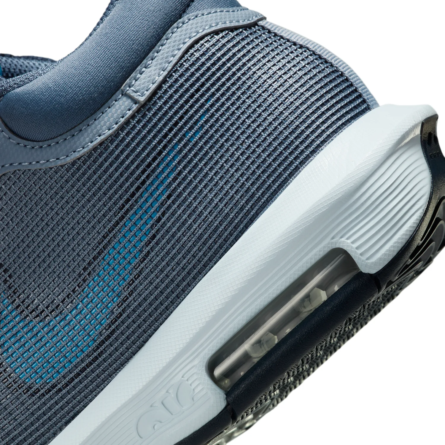 LeBron Witness 8 image 9