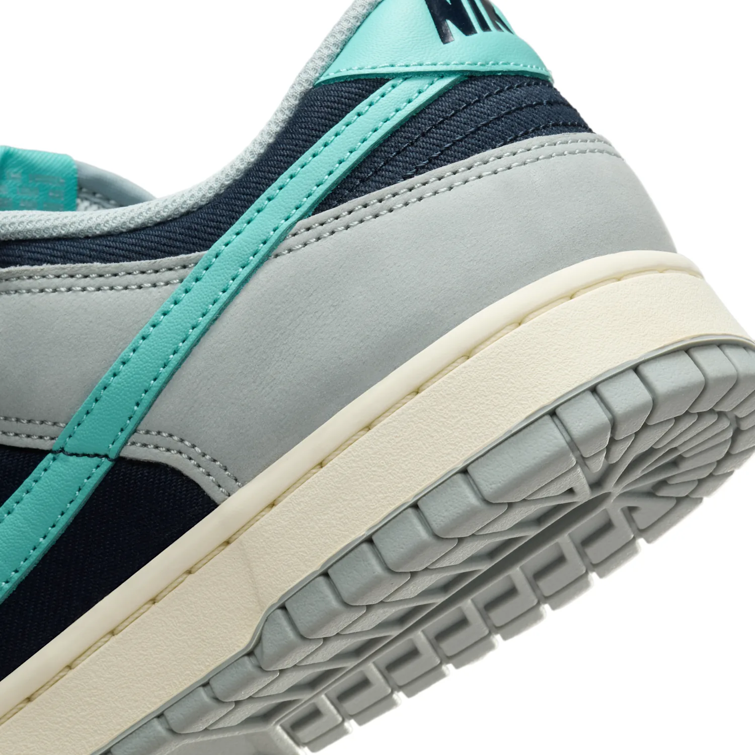 Nike Dunk Low Retro Premium image 8