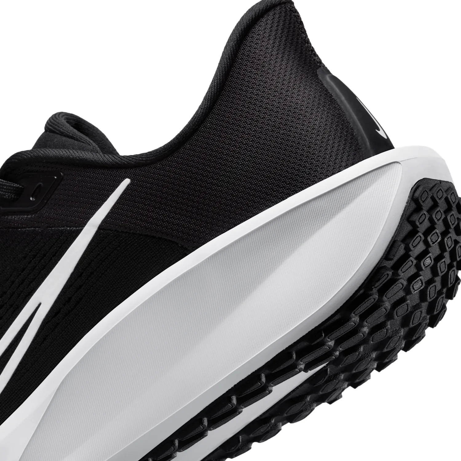 Nike Quest 6 image 8