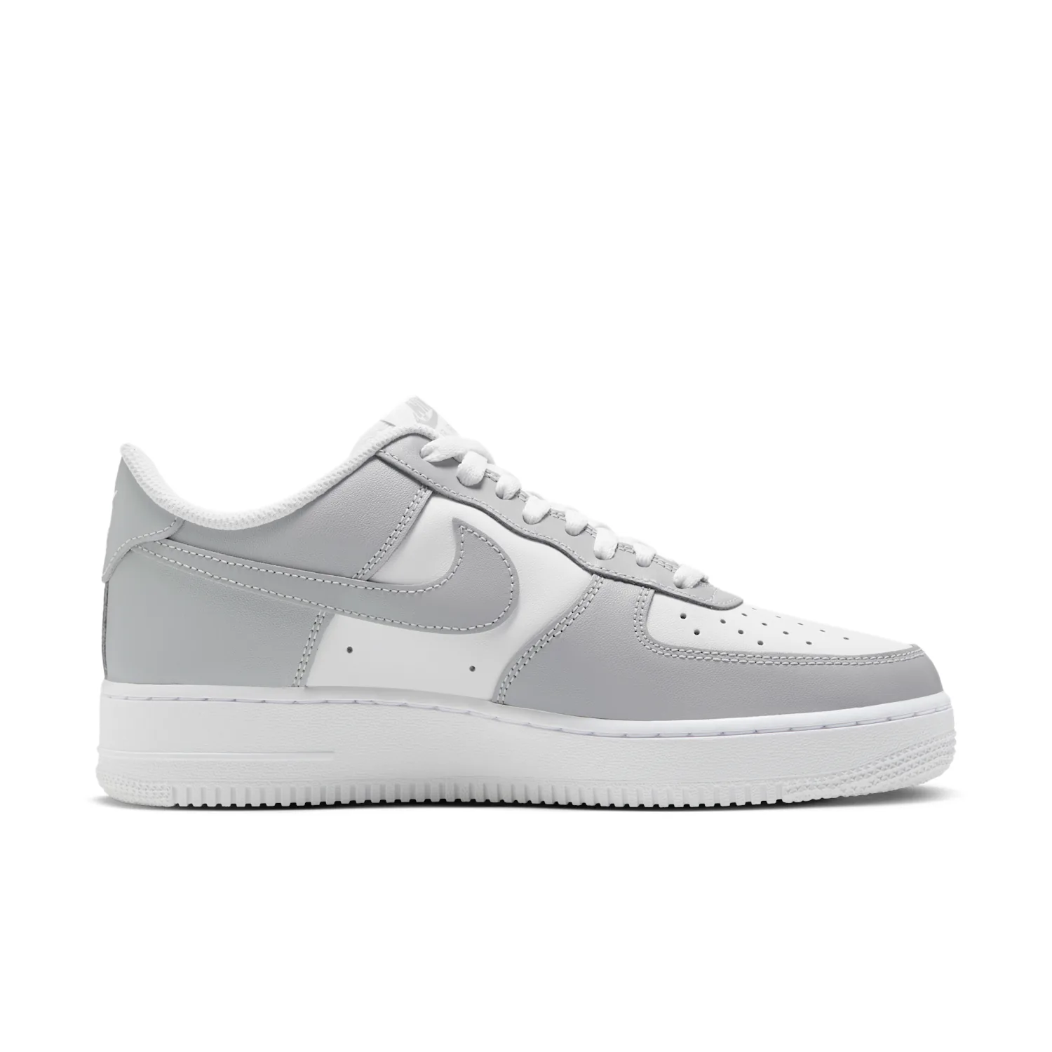 Nike Air Force 1 '07 image 3