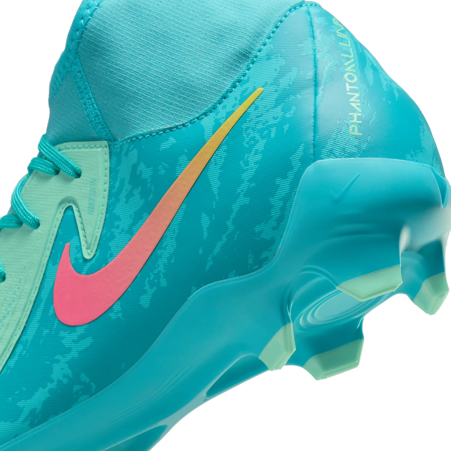 Nike Phantom Luna 2 Academy LV8 image 9