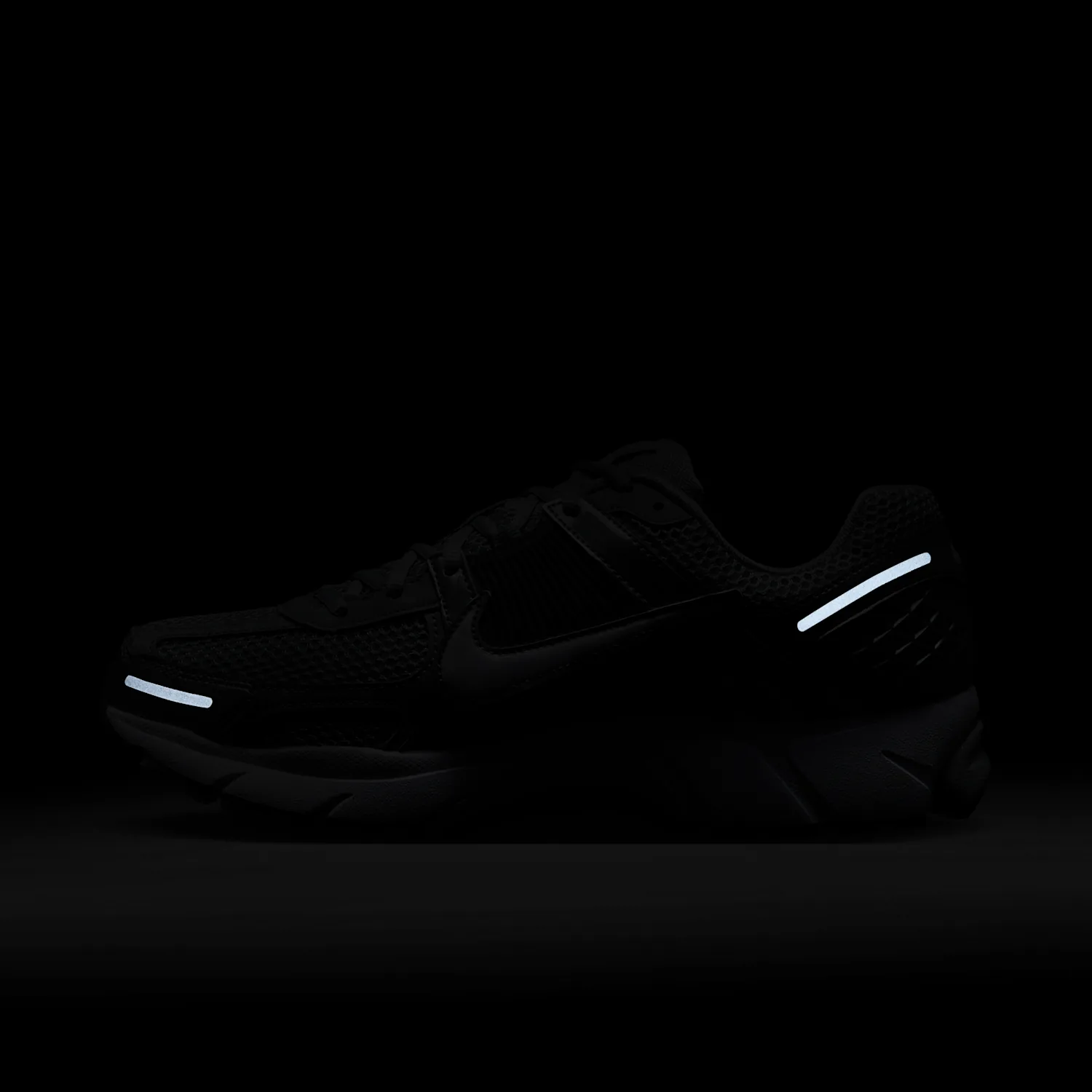 Nike Zoom Vomero 5 image 9