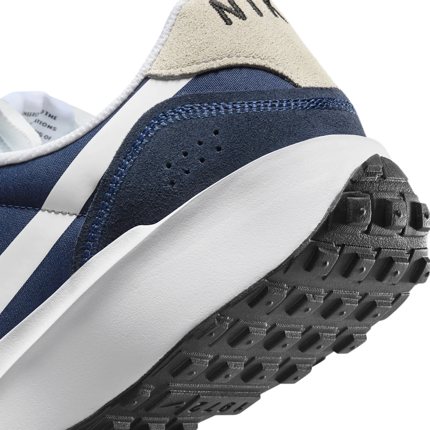 Nike Waffle Nav image 8