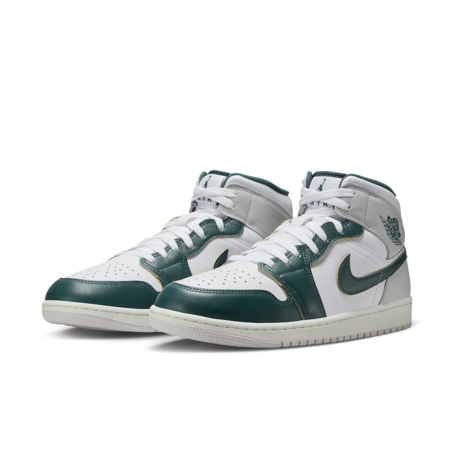 Air Jordan 1 Mid SE image 5