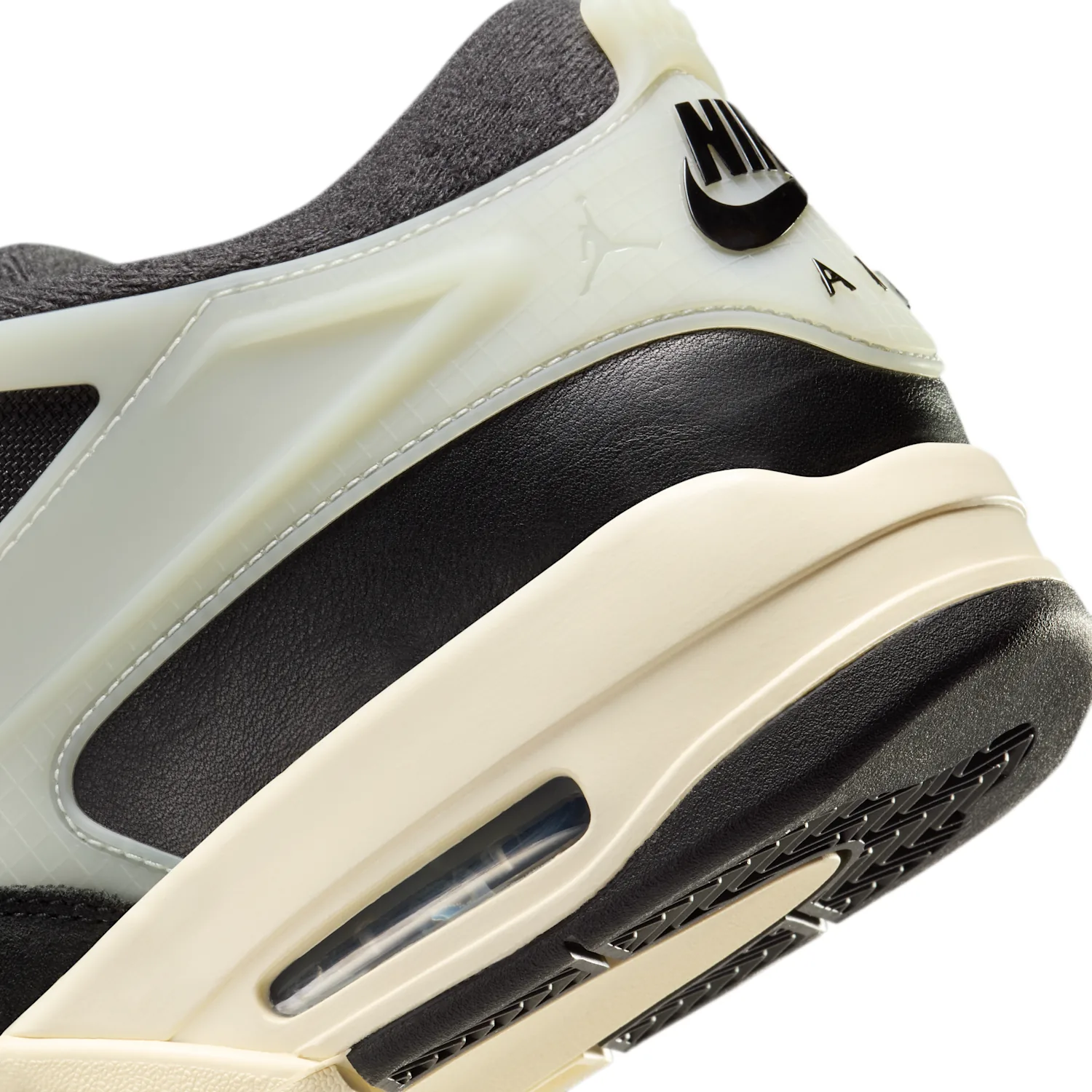 Air Jordan 4 RM image 9