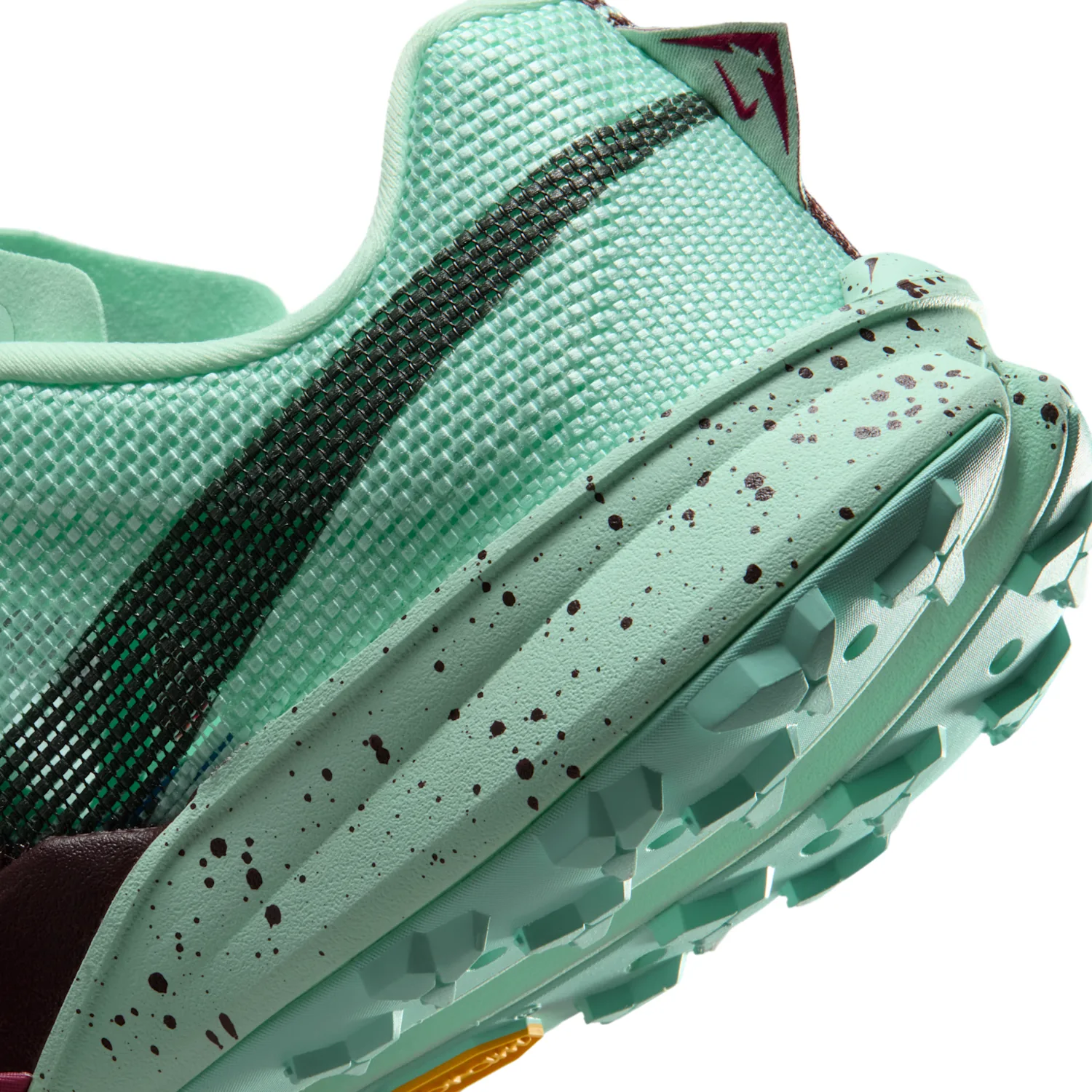 Nike Kiger 10 image 9