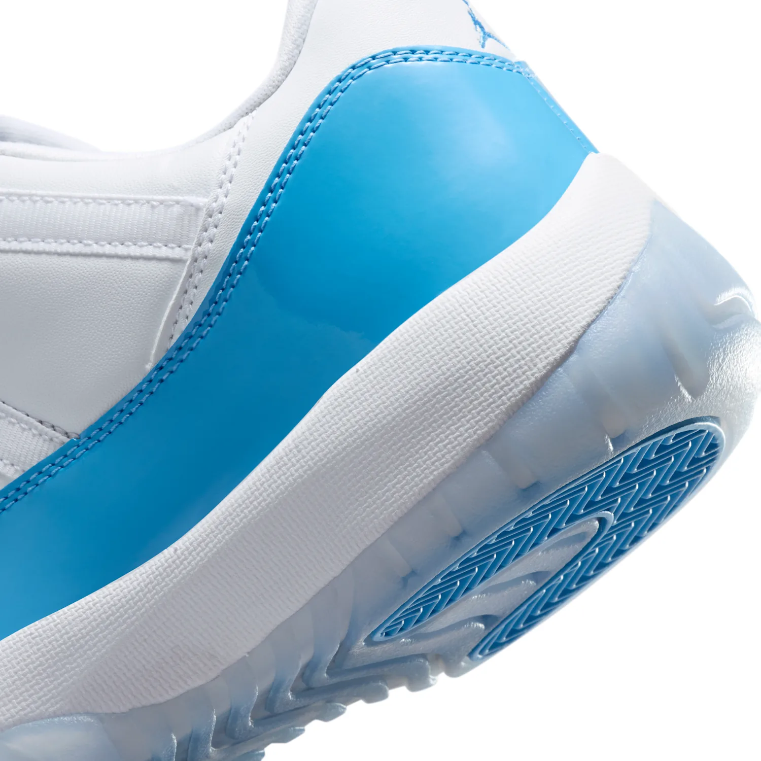 Air Jordan 11 Retro Low "University Blue" image 8