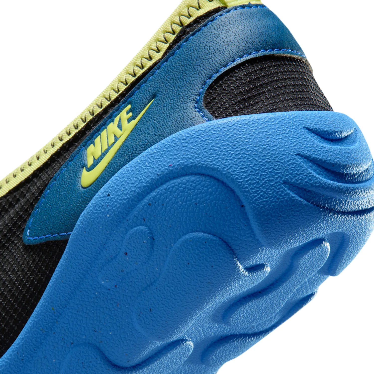 Nike Aqua Turf image 8