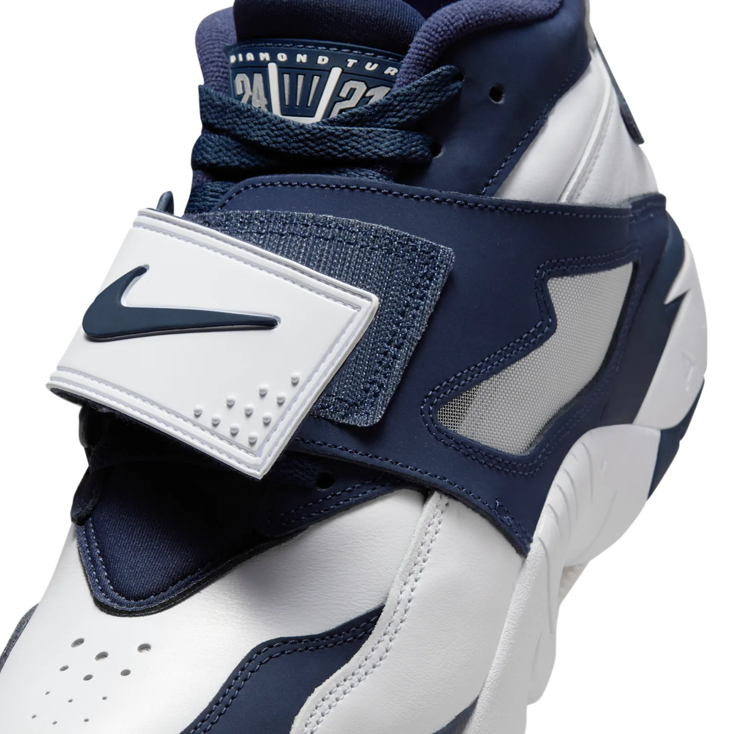 Nike Air Diamond Turf image 7