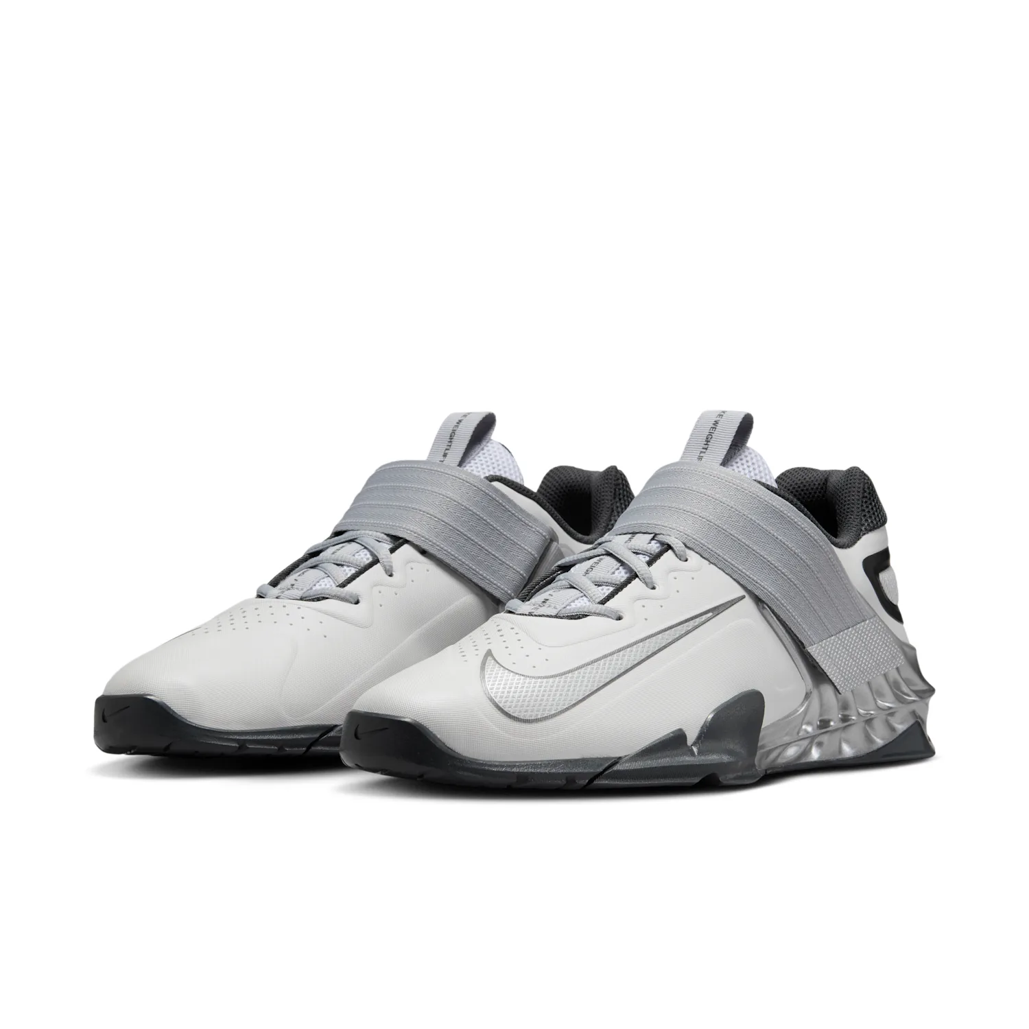 Nike Savaleos image 5