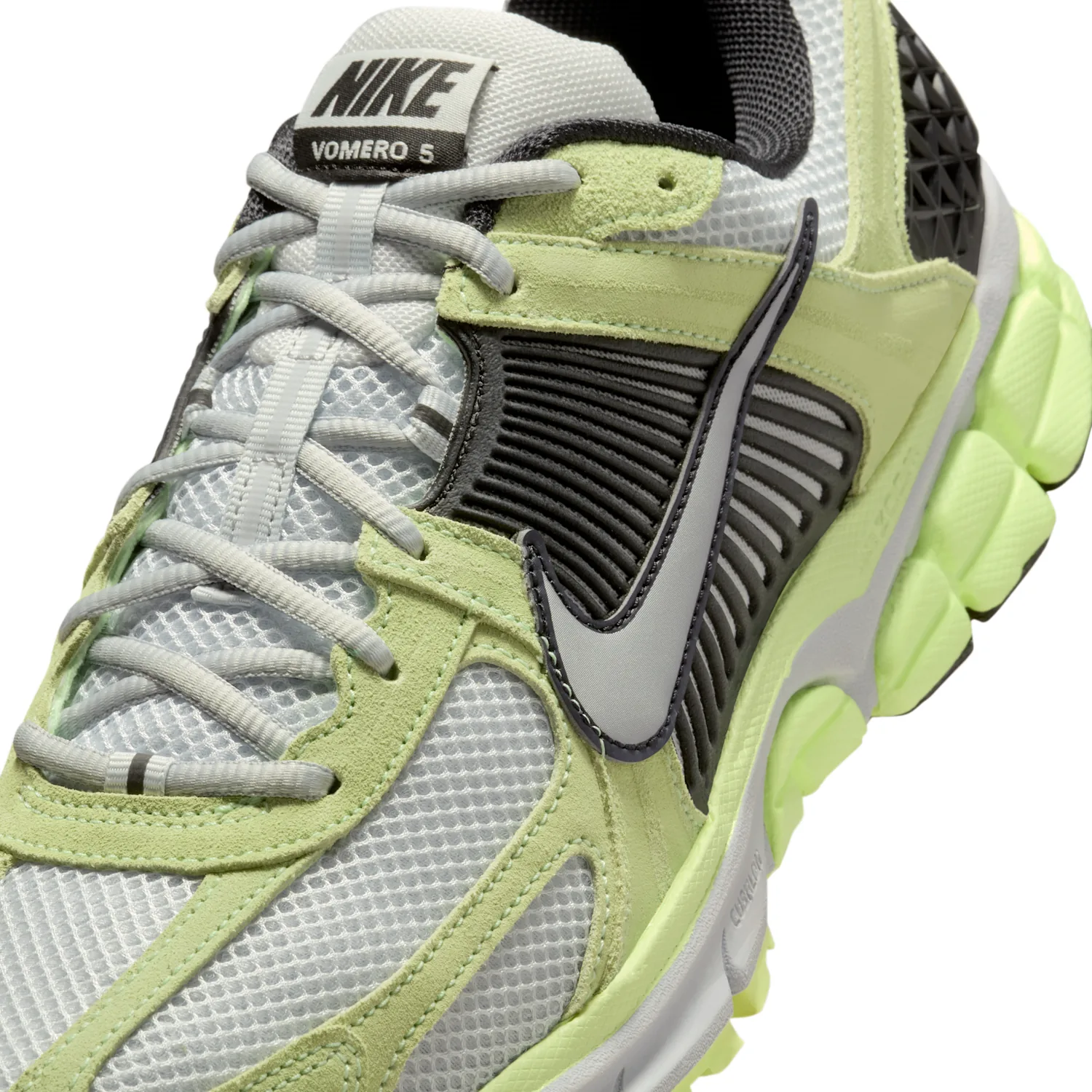 Nike Zoom Vomero 5 image 7
