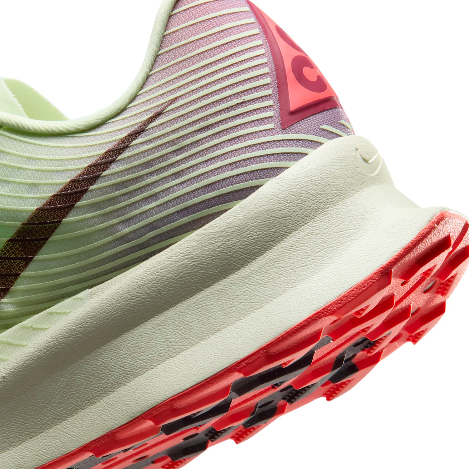 Nike ACG Ultrafly Trail image 8