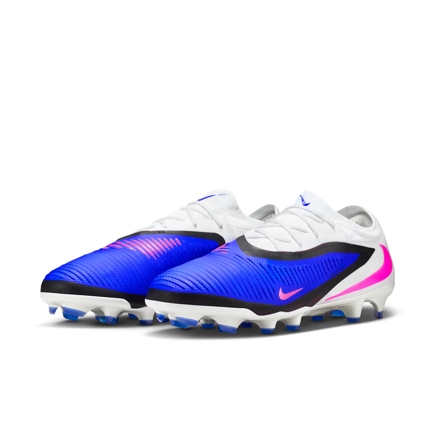 Nike Phantom 6 Low Pro image 6