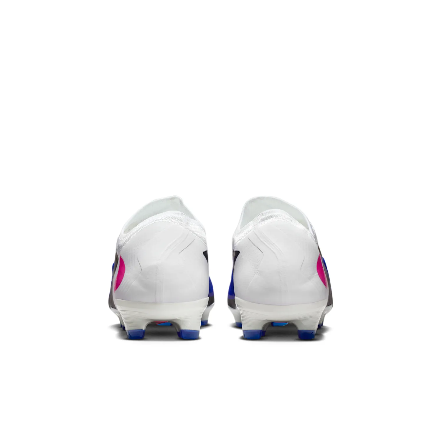 Nike Phantom 6 Low Pro image 7