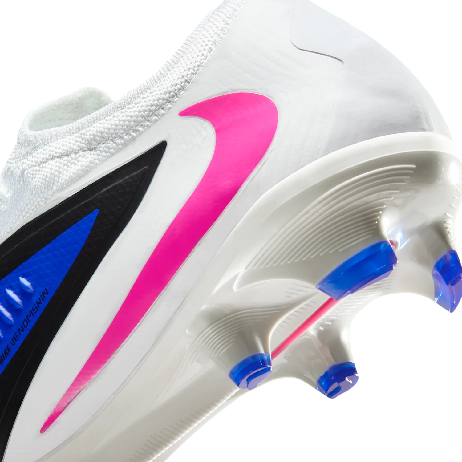 Nike Phantom 6 Low Pro image 10