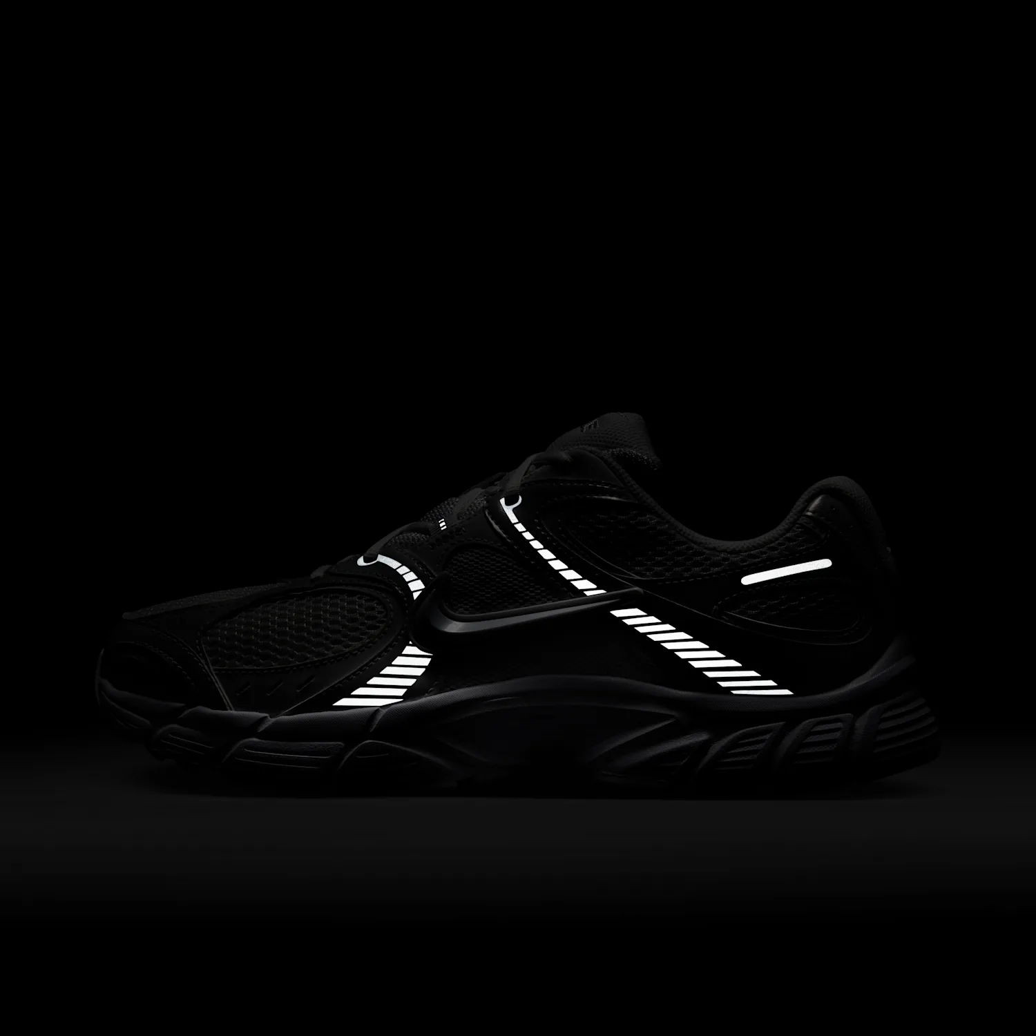 Nike V5 RNR image 3