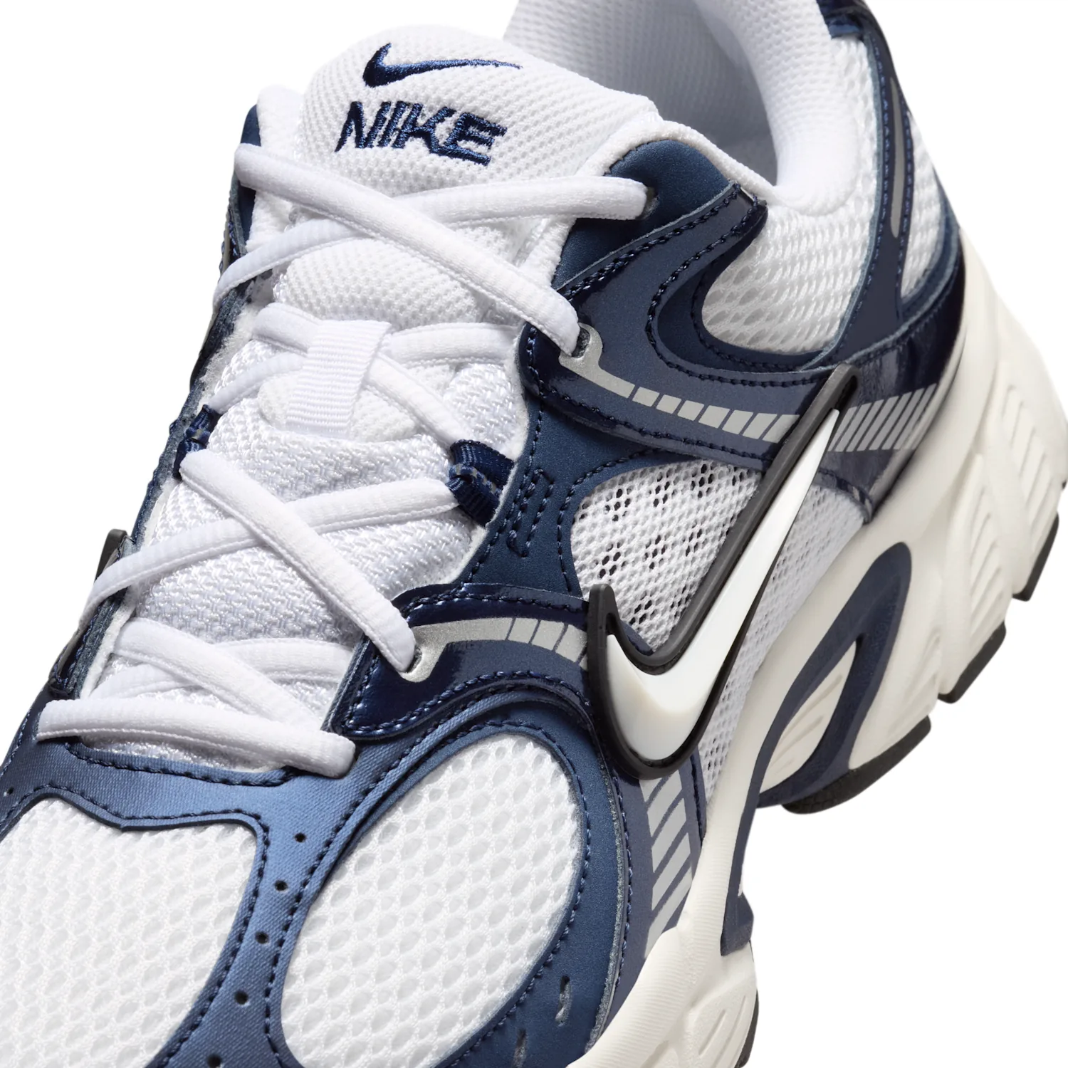 Nike V5 RNR image 7