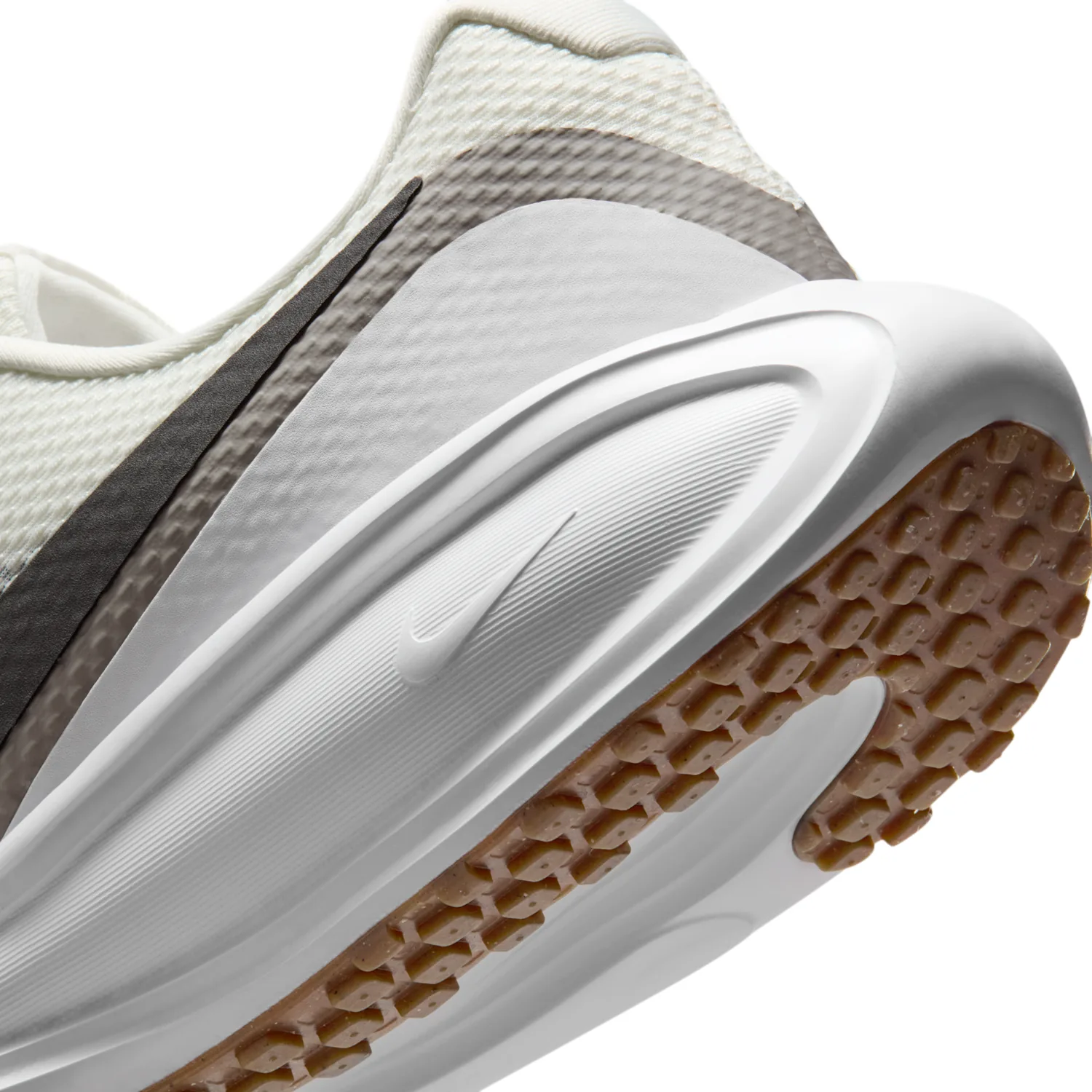 Nike Revolution 8 image 8