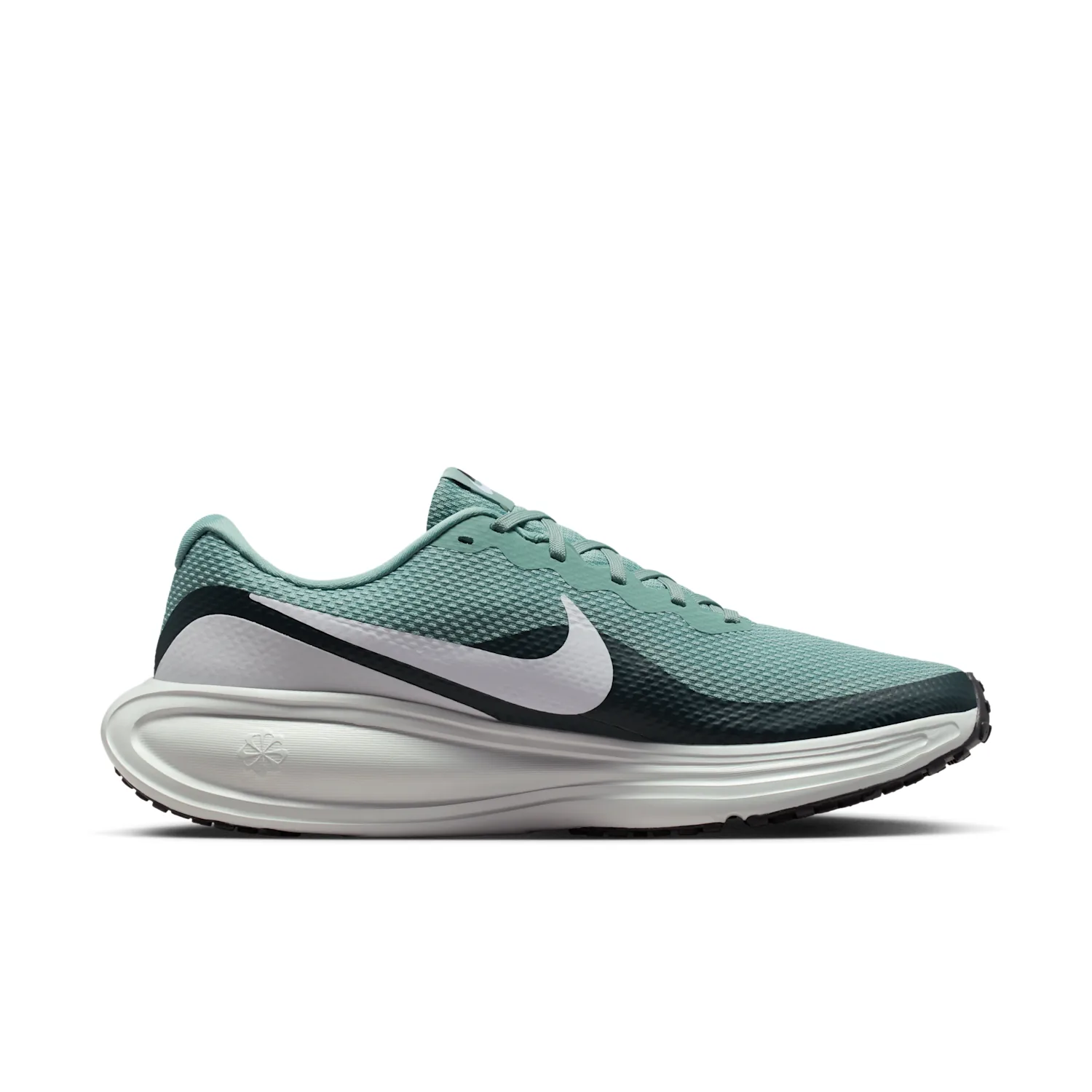 Nike Revolution 8 image 3