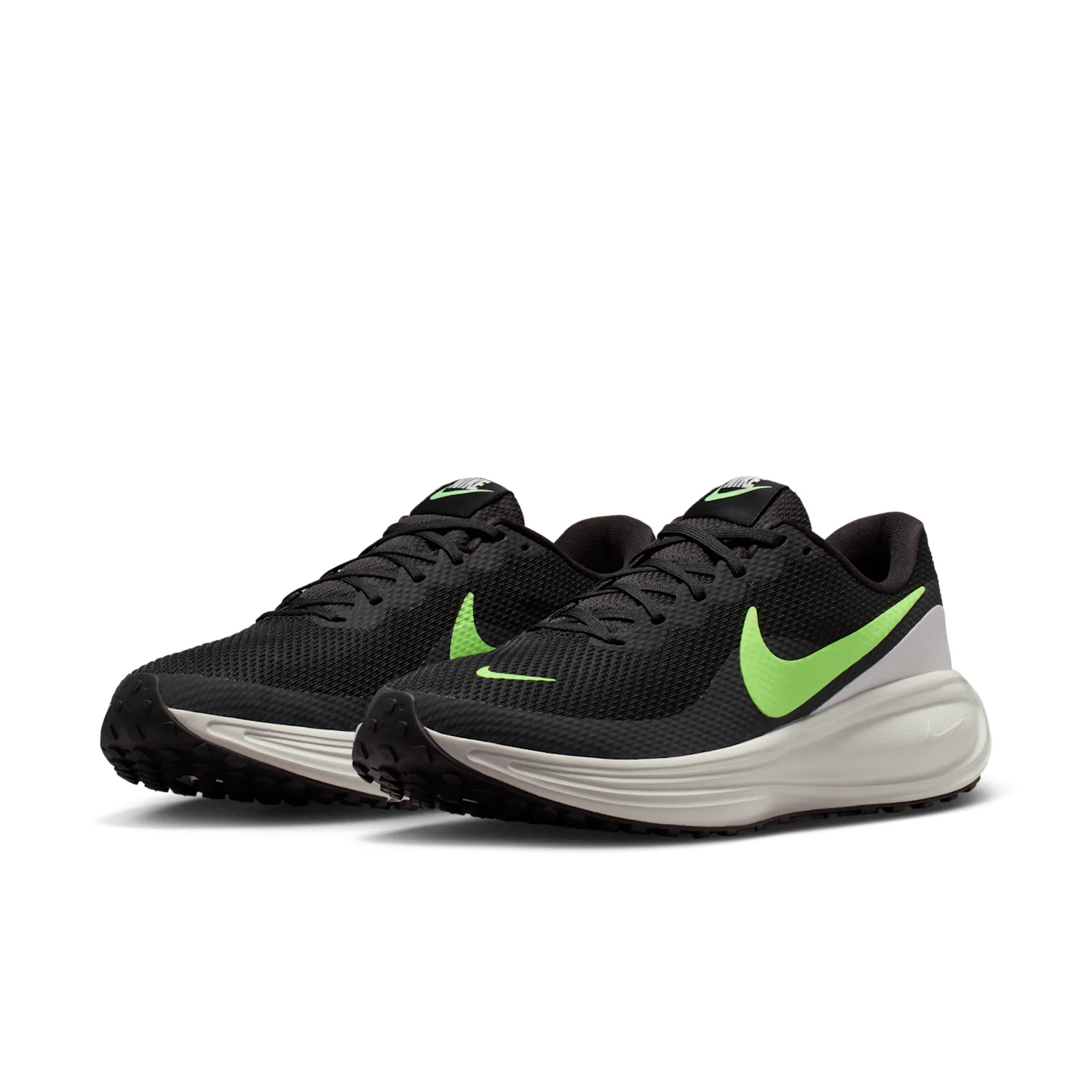 Nike Revolution 8 image 5