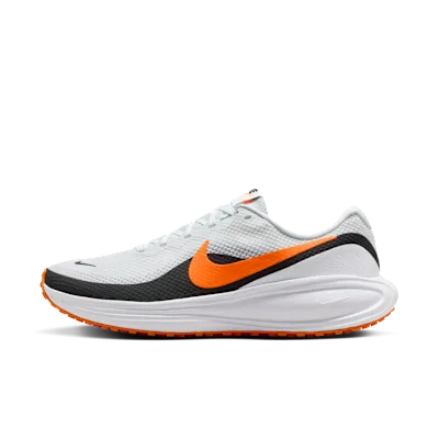 Nike Revolution 8