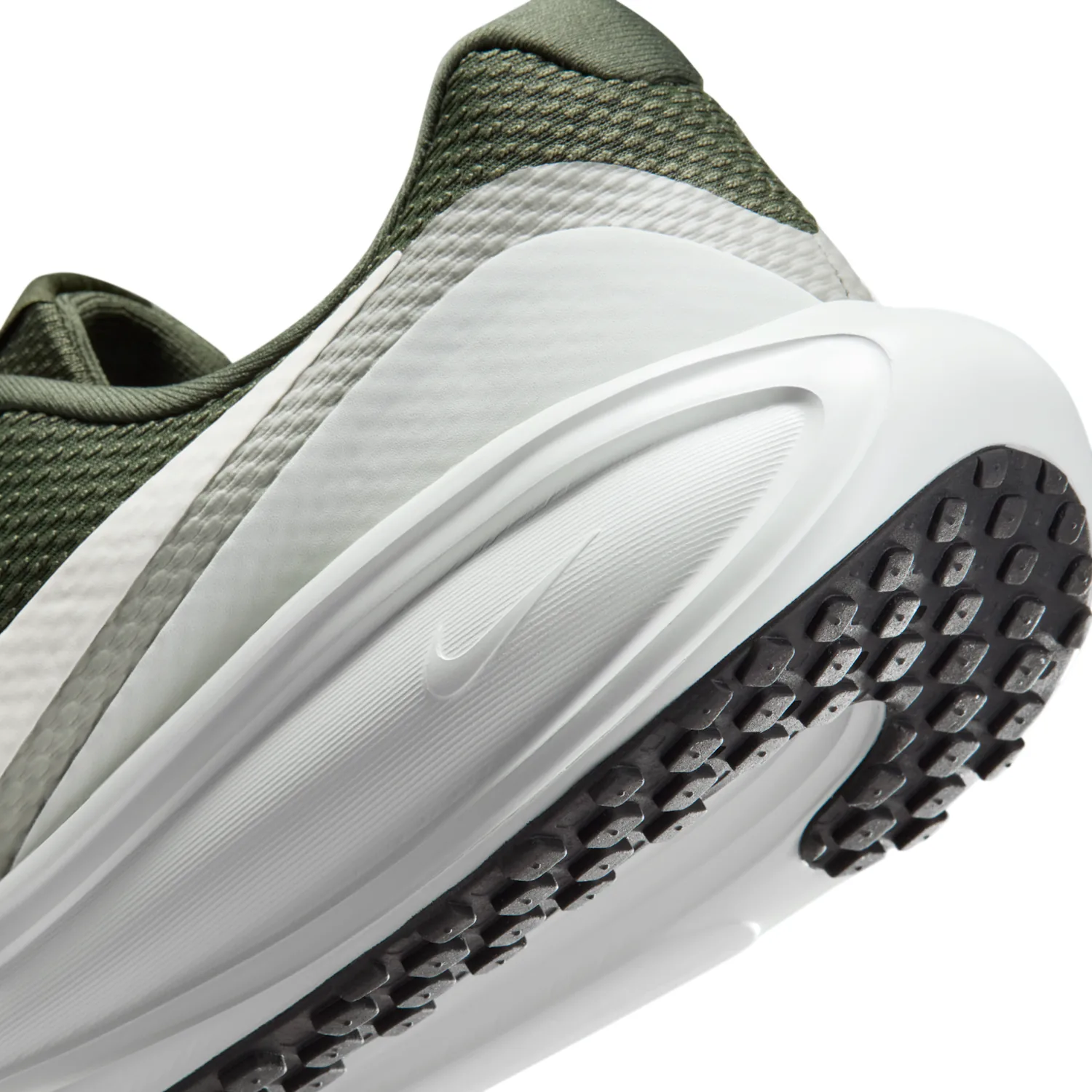 Nike Revolution 8 image 8