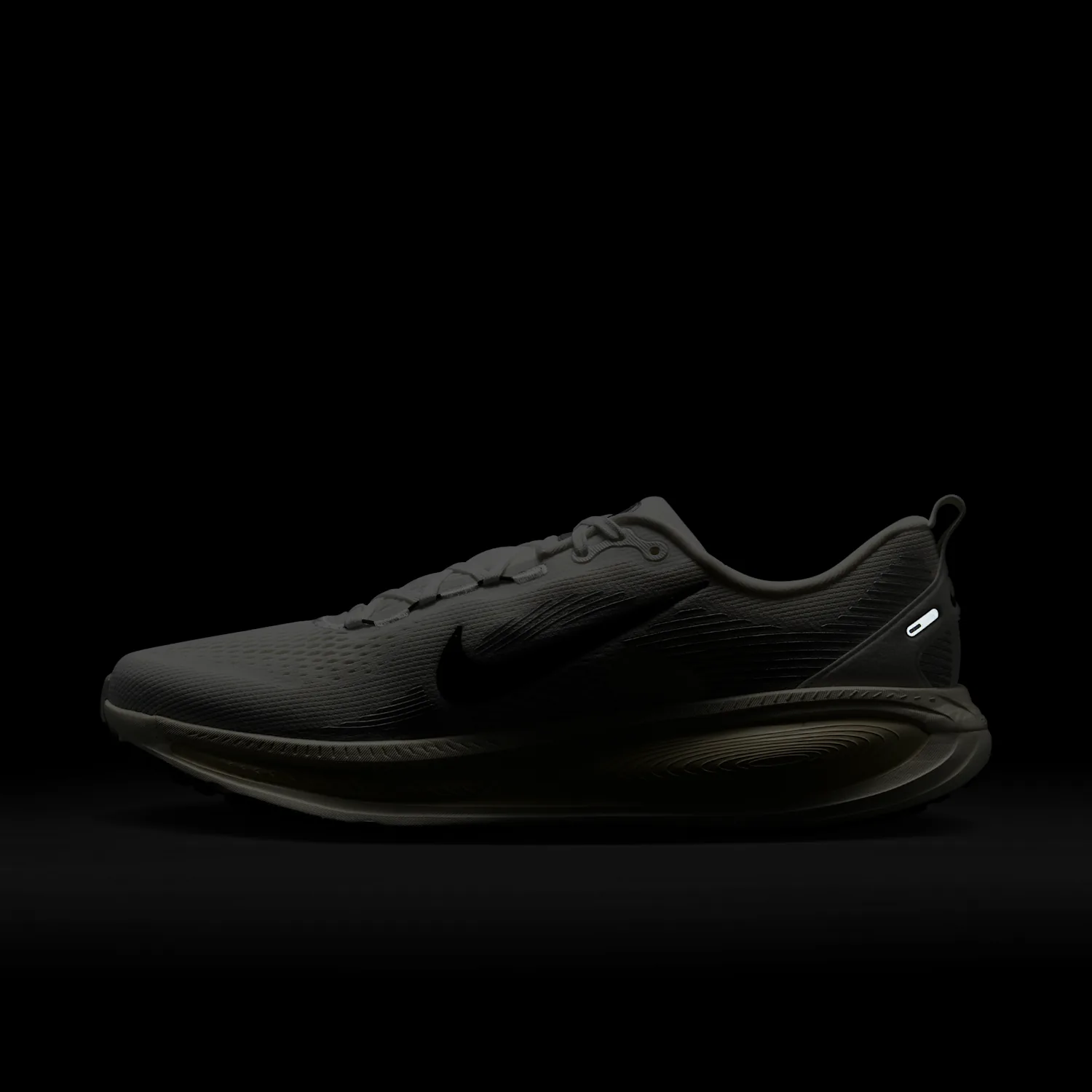 Nike Vomero 18 image 3