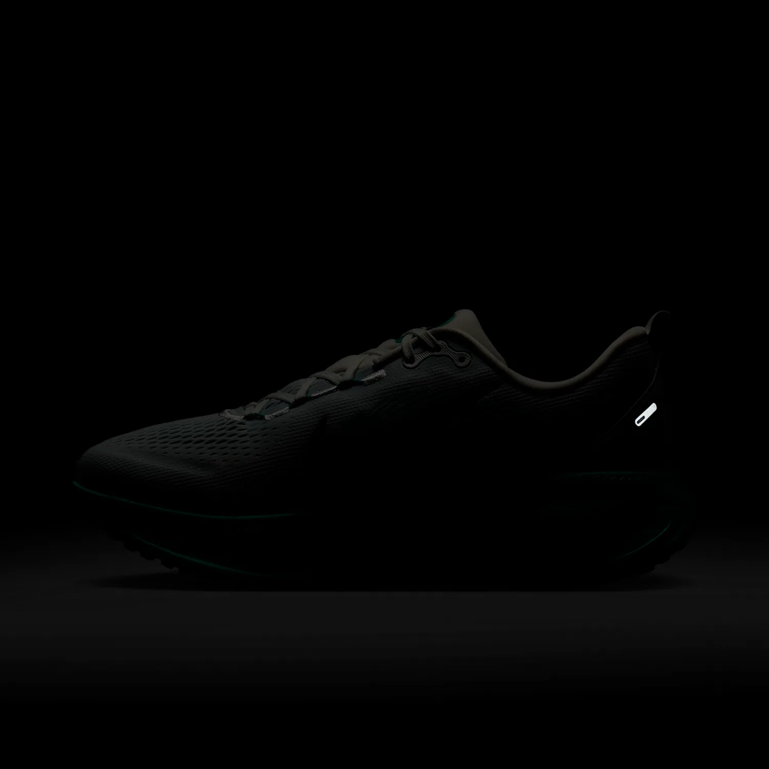 Nike Vomero 18 image 3