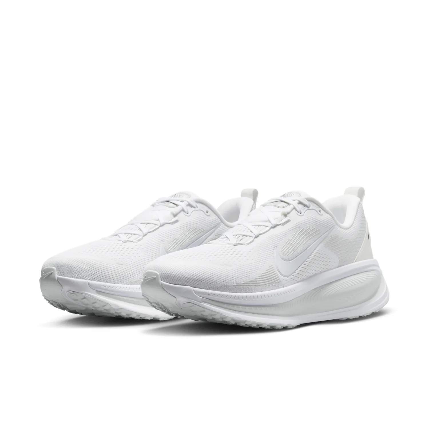 Nike Vomero 18 image 7