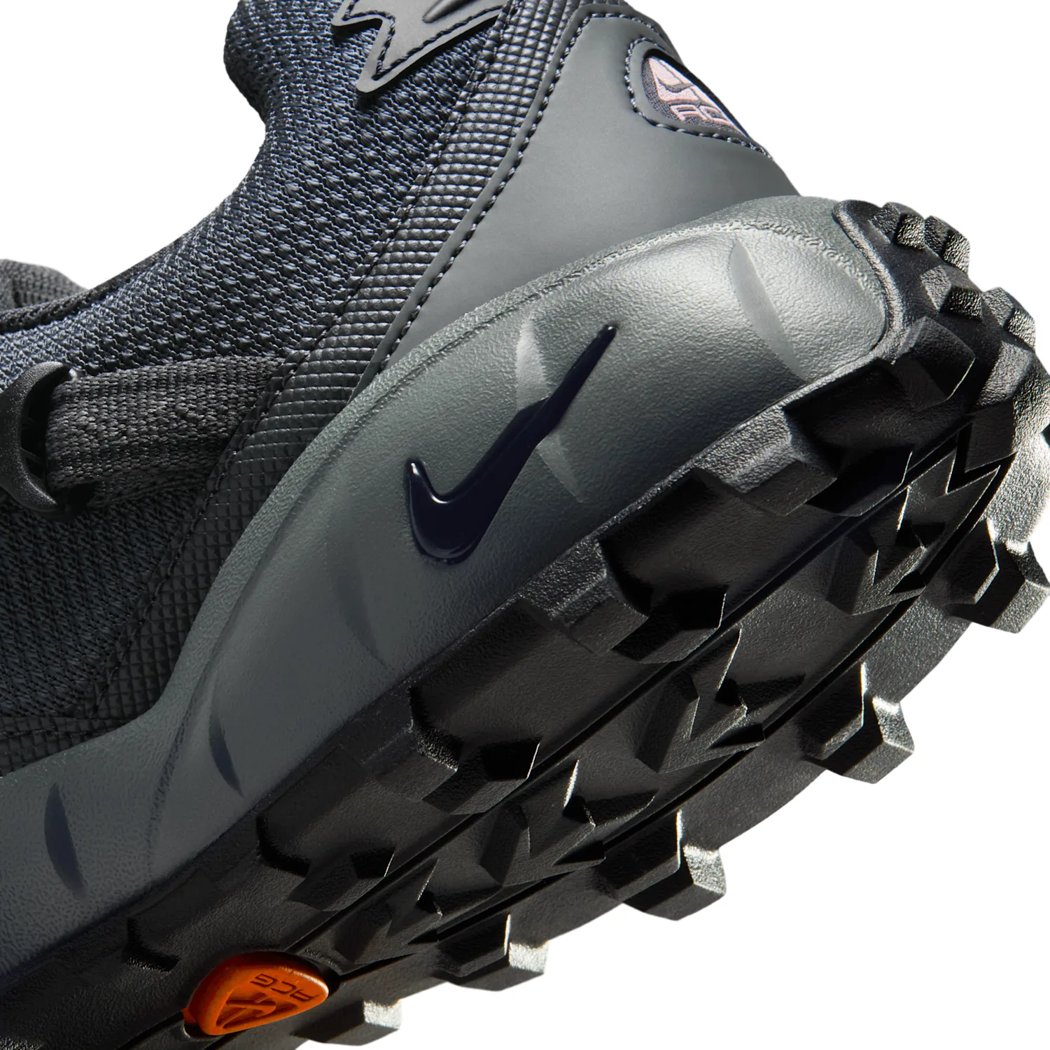 Nike ACG Phassad image 9