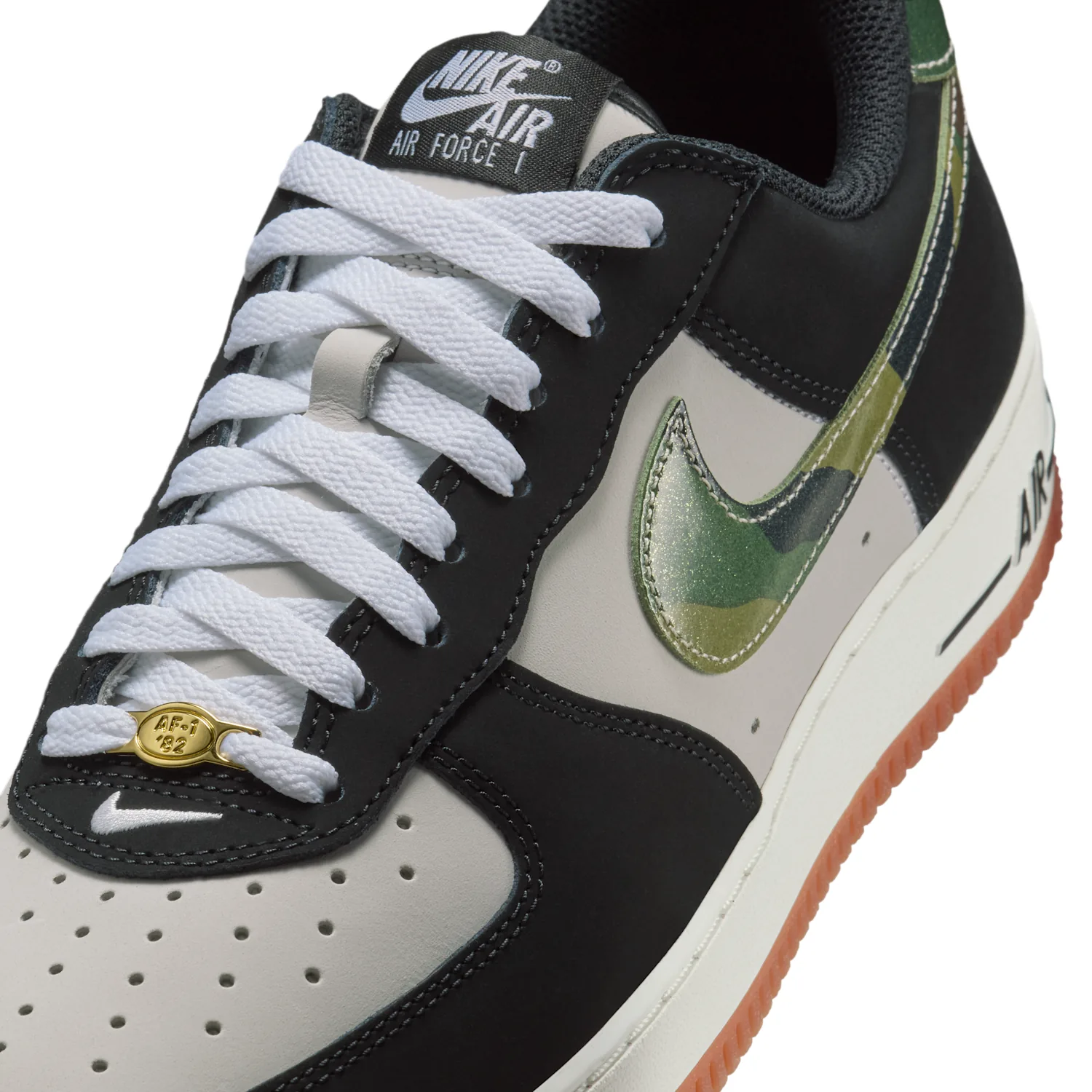 Nike Air Force 1 Low Retro image 7