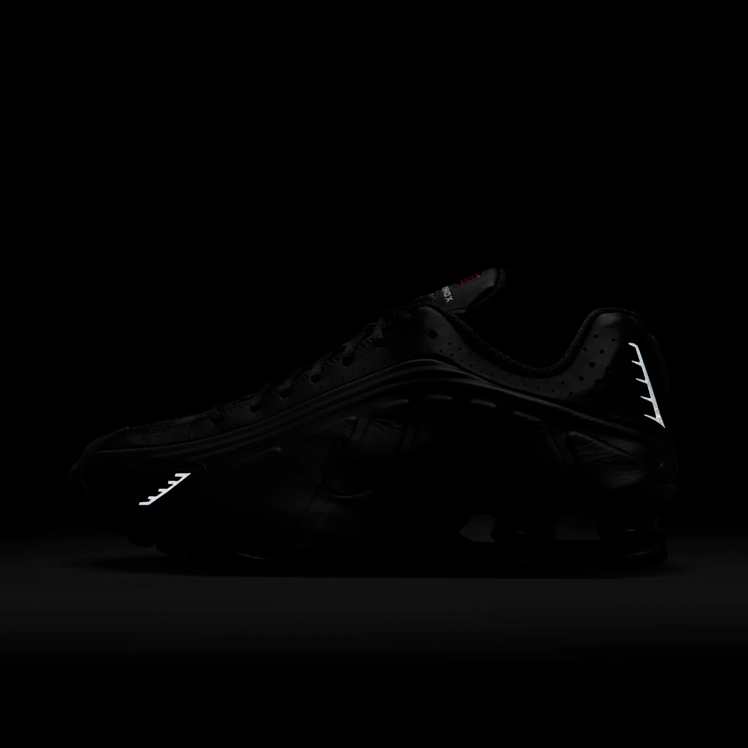 Nike Shox R4 image 3